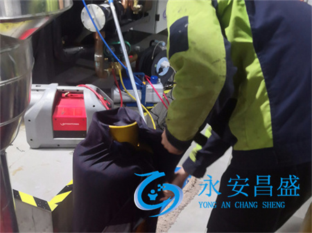 公司中央空調(diào)空氣壓縮機維修與故障排除，保障系統(tǒng)高效穩(wěn)定運行